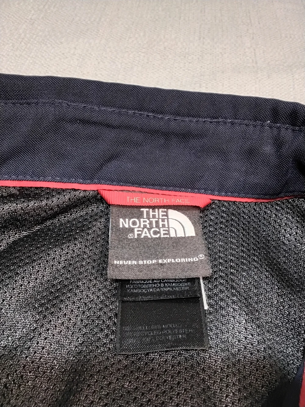 The North Face Men's Navy Blue Long-Sleeve Button-Down Shirt Sz M.